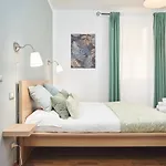 Aparthotel Hotiday Castello 3*
